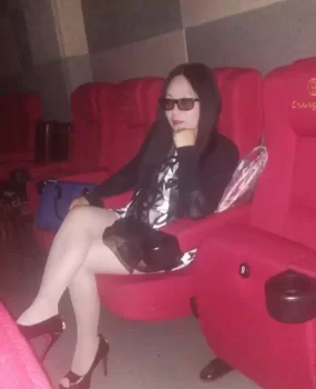 丝袜熟女姐姐