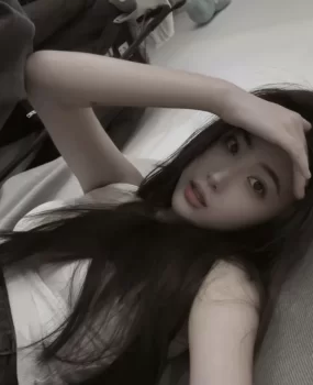 年轻漂亮的妹妹