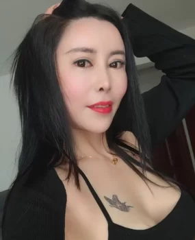 极品少妇玩的很开