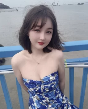 诗诗小姐姐