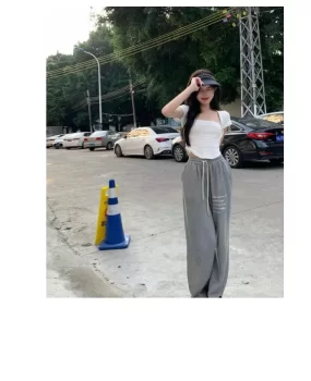 长沙火车站边上的小姐姐