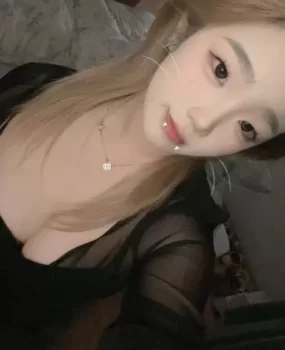 很紧很嫩的小姑娘