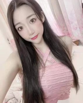 极品嫩妹兼职，皮肤白嫩，逼紧水多