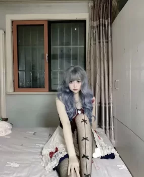 电竞游戏讲解员黑丝制服小姐姐可用道具会玩