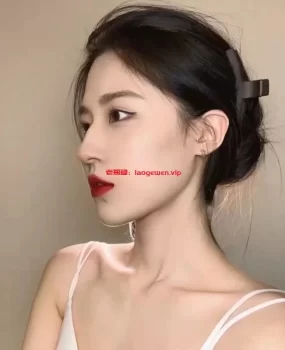 聊成极品妹妹胸大，B紧