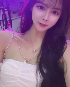 00后空姐嫩模，会各种做爱姿势