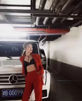 天津高级化妆师兼职微信照片本人